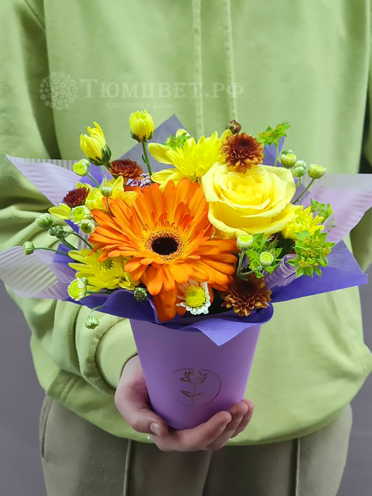 Цветочный комплимент из цветов