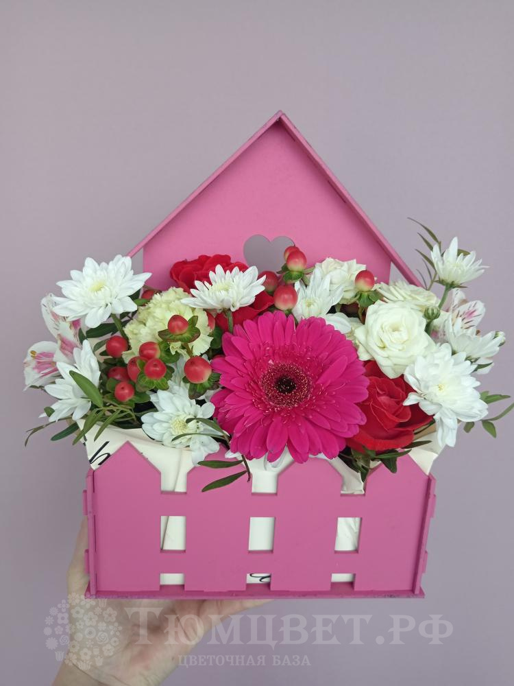 Композиция Домик из цветов