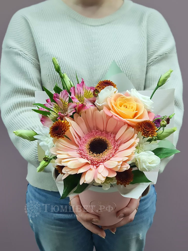 Цветочный комплимент из цветов